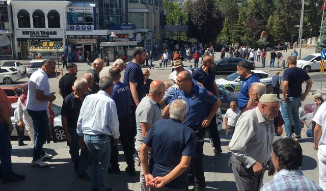 Cuma namazı çıkışı kayınbiradeni bıçakladı