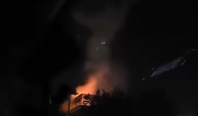 Diyarbakır’da bir restoranda yangın: 2 kişi dumandan etkilendi