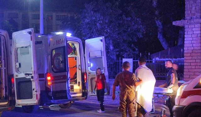 Edirne’de orduevinde çıkan yangında 16 asker dumandan etkilendi