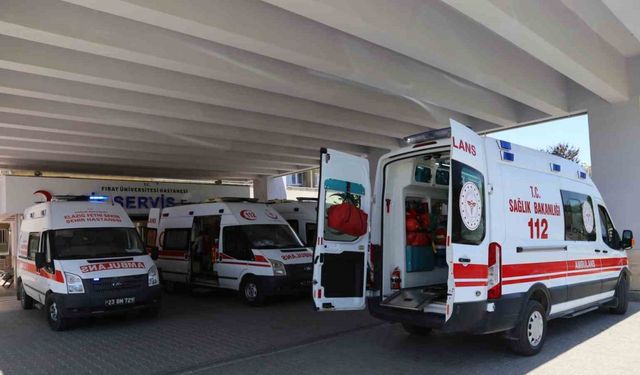 Elazığ’da iskele çöktü: 2 yaralı