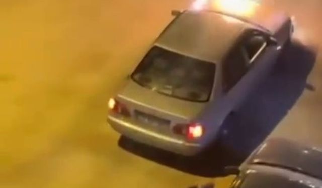 Elazığ’da seyir halindeki otomobil yandı
