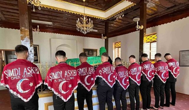 Erkmen’de geleneksel asker helalleşmesi programı düzenlendi