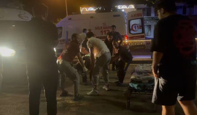 Erzincan’da motosiklet yayaya çarptı: 2 yaralı
