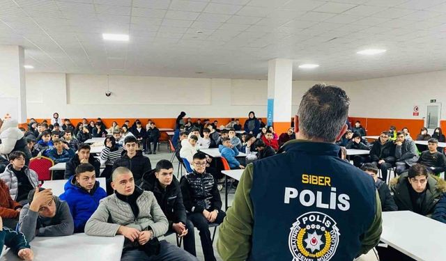 Erzurum polisinden sanal devriye