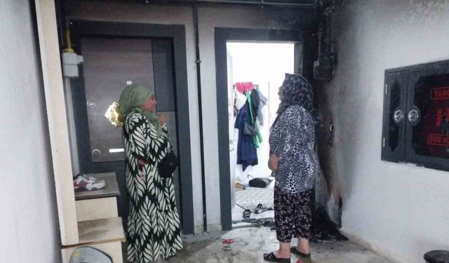 Gaziantep’te 5 katlı binada çıkan yangın korkuttu