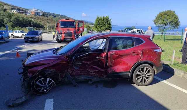 Giresun’da kavşakta kaza: 3 yaralı