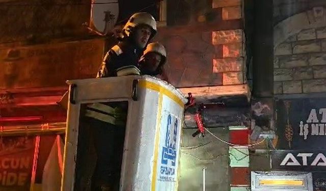 İş merkezinde yangın paniği