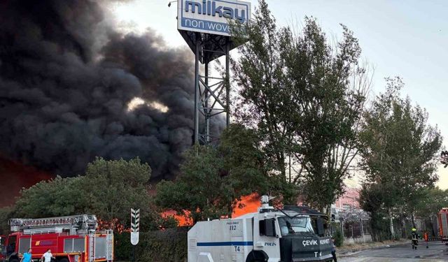 Kayseri’de fabrika yangını: Çok sayıda ekip müdahale ediyor