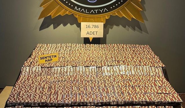 Malatya’da 16 bin 786 sentetik ecza hap ele geçirildi