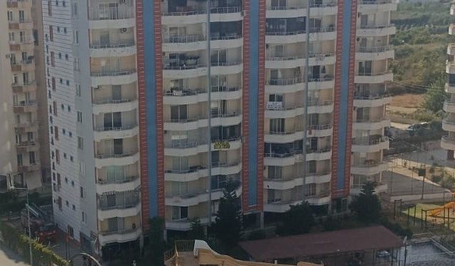 Mersin’de tatil sitesinde yangın
