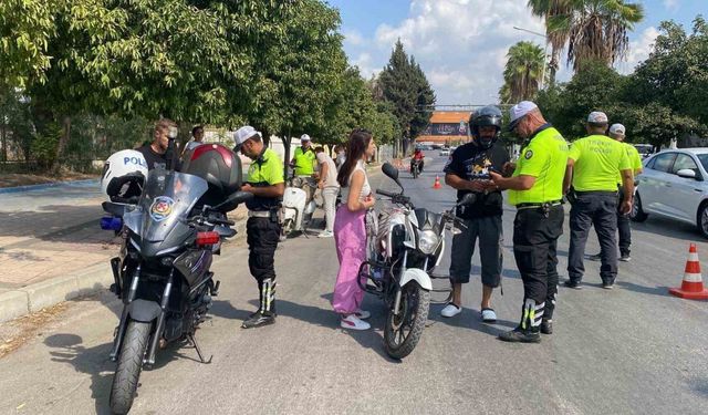 Motosiklet sürücülerine 1 buçuk saatte 456 bin TL ceza kesildi