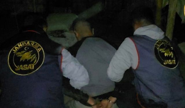 Muş’ta 19 yıl ve 5 yıl hapis cezası bulunan 2 hükümlü JASAT ekiplerince yakalandı