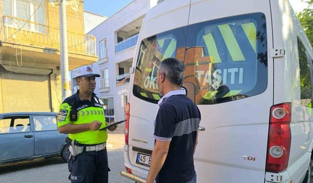 Okulun ilk gününde servislere sıkı denetim
