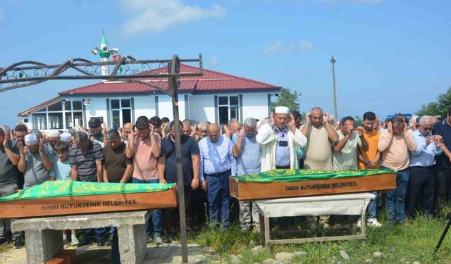 Ordu’da ’su gideri’ cinayetinde ölen 2 kardeş toprağa verildi