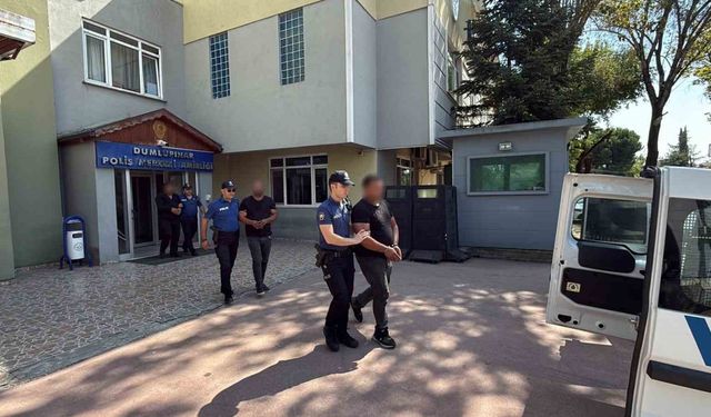 Sakarya’da 2 çocuğun yaralandığı, 4 evin yakıldığı husumetlilerin kavgasında 5 şüpheli adliyede