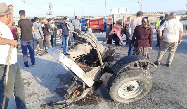 Samsun’da kamyonet ile traktör çarpıştı: 4 yaralı