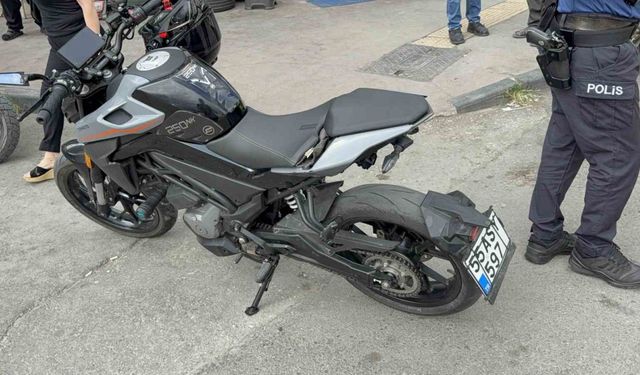 Samsun’da motosiklet yayaya çarptı