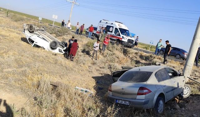 Şanlıurfa’da otomobiller çarpıştı: 4 yaralı