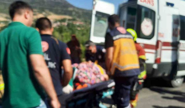 Sındırgı’da otomobil takla attı: 1 yaralı