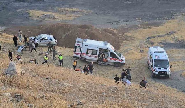 Şırnak’ta otomobil uçuruma yuvarlandı: 1 ölü, 1 yaralı