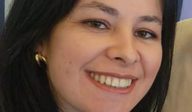 Takla atan otomobilde ağır yaralanan kadın kurtarılamadı