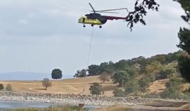Tavşanlı’da yıldırım düşmesi sonucu çıkan orman yangını havadan müdahaleyle kısa sürede söndürüldü