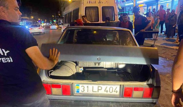 TOFAŞ’ın hurdaya döndüğü kazada 4 kişi yaralandı