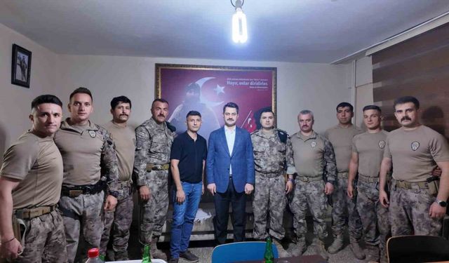 Tuzluca Kaymakamı Yılmaz’dan Özel Harekat Polislerine ziyaret