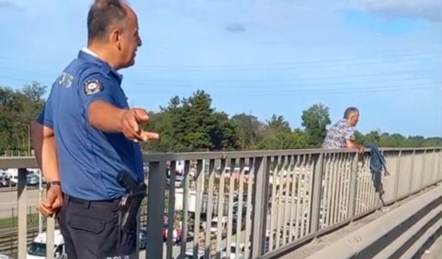 Viyadük üzerinde intihara kalkışan şahsı polis ikna etti