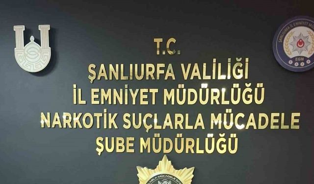 Yolcunun çantasından uyuşturucu çıktı