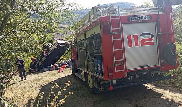 Zonguldak’ta yardım kömürü dağıtılan kamyon şarampole yuvarlandı: 2 ölü, 1 yaralı