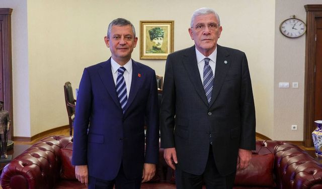 Müsavat Dervişoğlu, Özgür Özel'i ziyaret etti