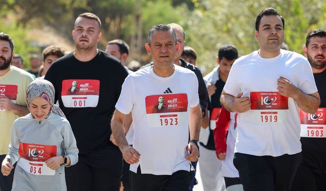 Özgür Özel, CHP 102’nci Yıl Koşusu’na katıldı