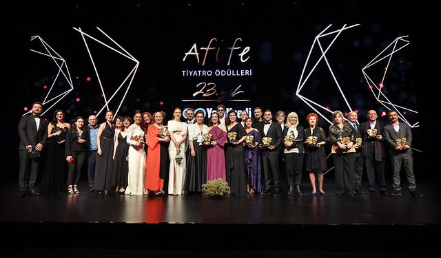 Afife Jale Tiyatro Ödülleri'nde akılalmaz hata