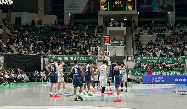 Bursaspor Basketbol, Anadolu Efes'e yenildi