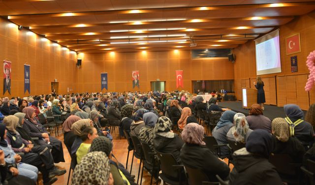 Bursa'da 'Erken teşhis hayat kurtarır' semineri