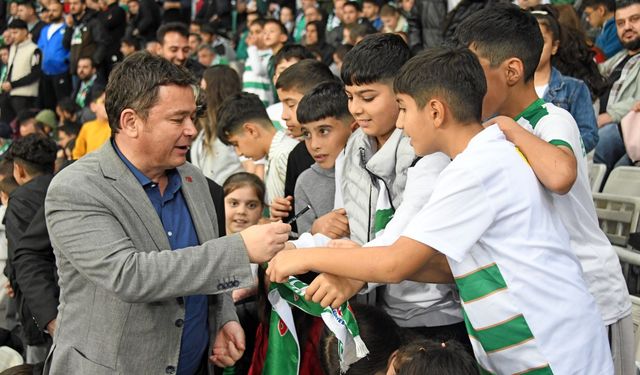 Osmangazi Belediyesi'nden şampiyonluk yolunda Bursaspor'a tam destek