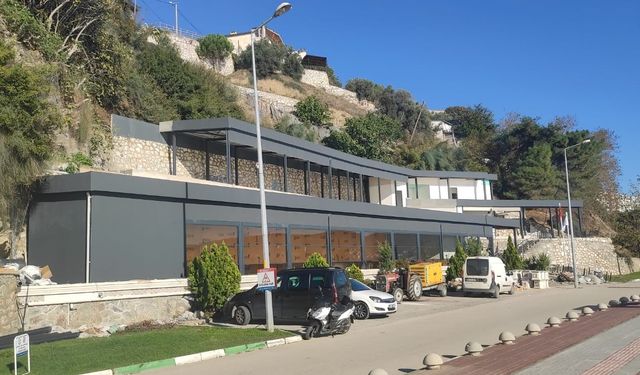 Gemlik’te milli emlak arazisinde tartışmalı inşaat