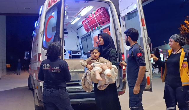 Üzerine çaydanlık devrilen çocuk yaralandı