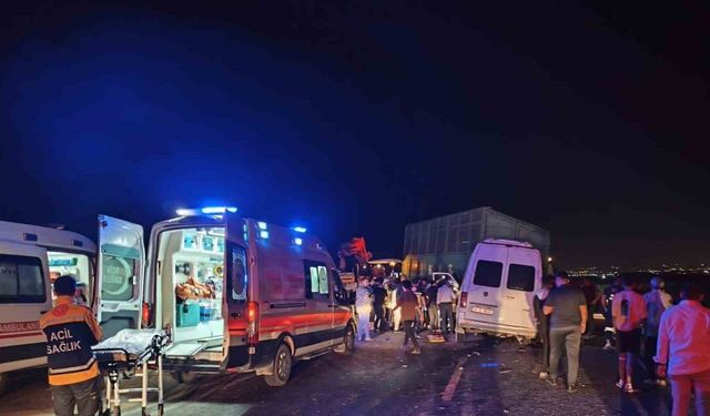 15 kişinin yaralandığı kazada yaralanan genç kız verdiği yaşam mücadelesini kaybetti