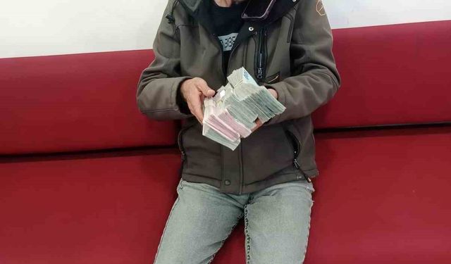180 bin TL’yi dolandırıcılara kaptıracakken polis engelledi