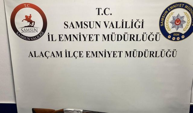 Alaçam’da ruhsatsız silah ve çalıntı motosiklet operasyonu