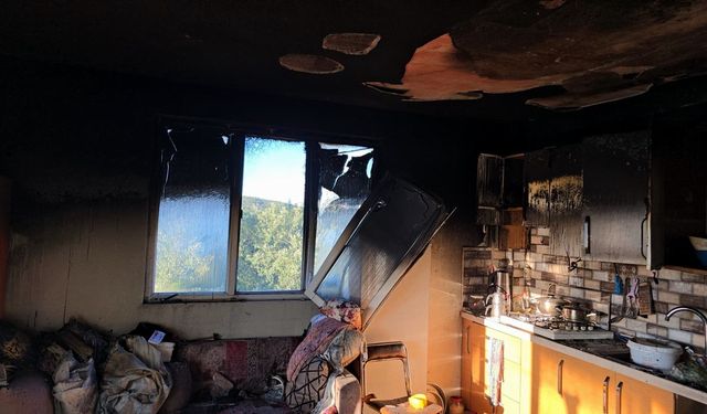 Bursa'da alevlere teslim olan mutfak küle döndü