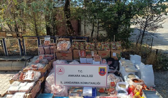 Ankara’da bir iş yerinde bin 200 kilogram bozuk et ve tavuk ele geçirildi
