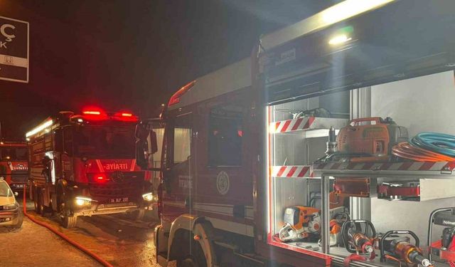 Ankara’da oto tamir dükkanında yangın paniği