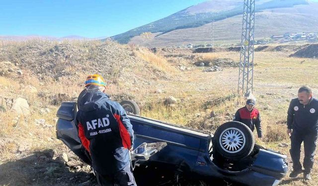 Ardahan’da devrilen otomobildeki 4 kişi yaralandı