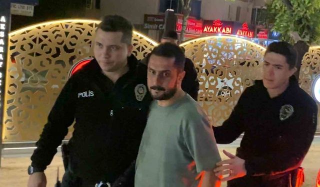 Ayakta bile durmakta güçlük çeken alkollü sürücü önünde giden araca çarptı