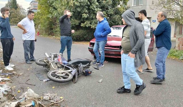 Bafra’da otomobil ile motosiklet çarpıştı: 1 yaralı