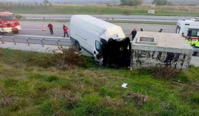 Balıkesir’de trafik kazası: 2 ölü, 1 yaralı