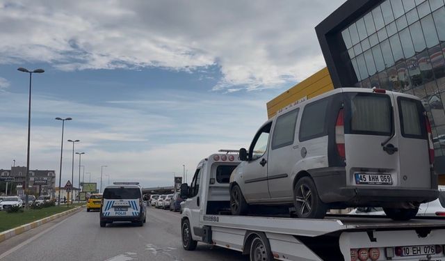 Bandırma’da araçta elektrik kaçağı paniği